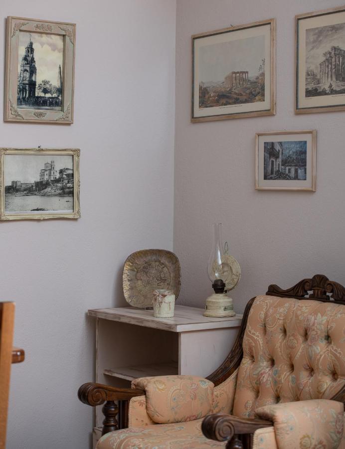 Antique Apartment أفيتوس المظهر الخارجي الصورة